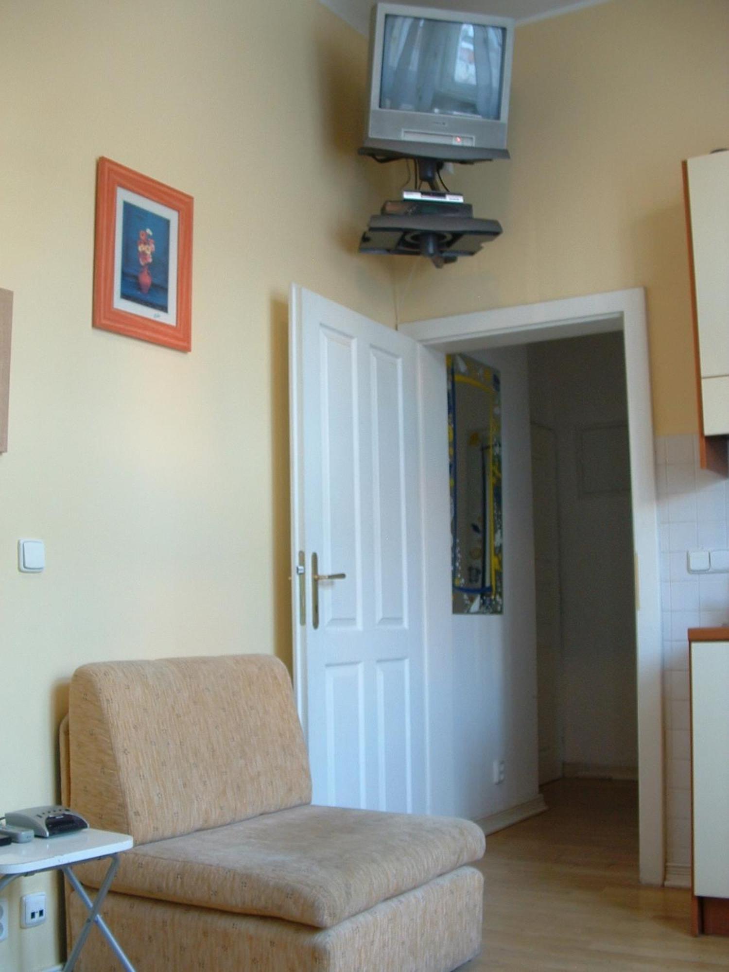 Nice Apartments Прага Екстериор снимка